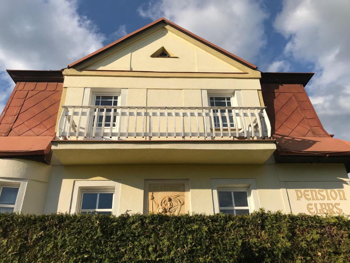 Pension Elbrs Marianske Lazne Exterior foto
